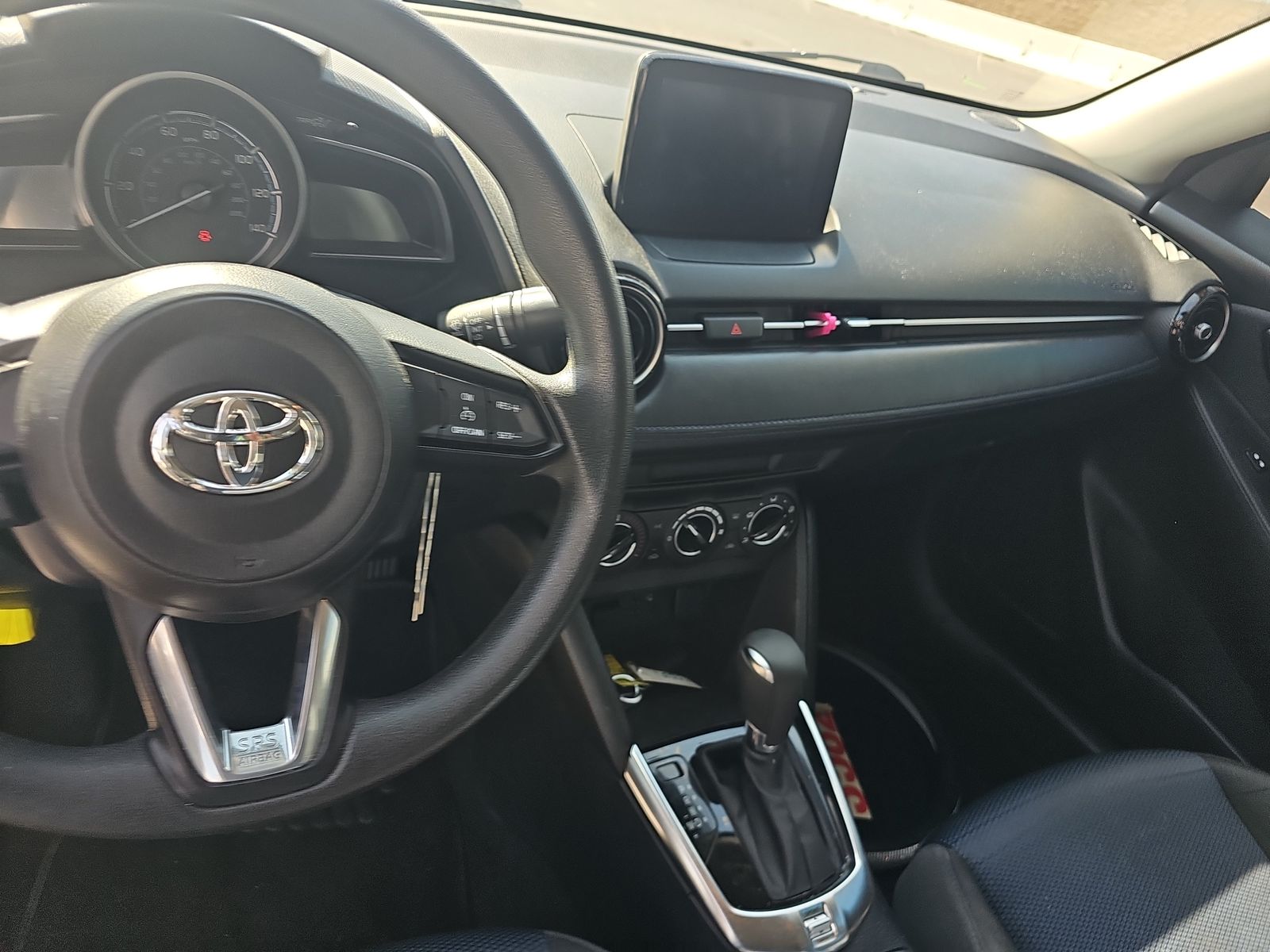2020 Toyota Yaris LE FWD