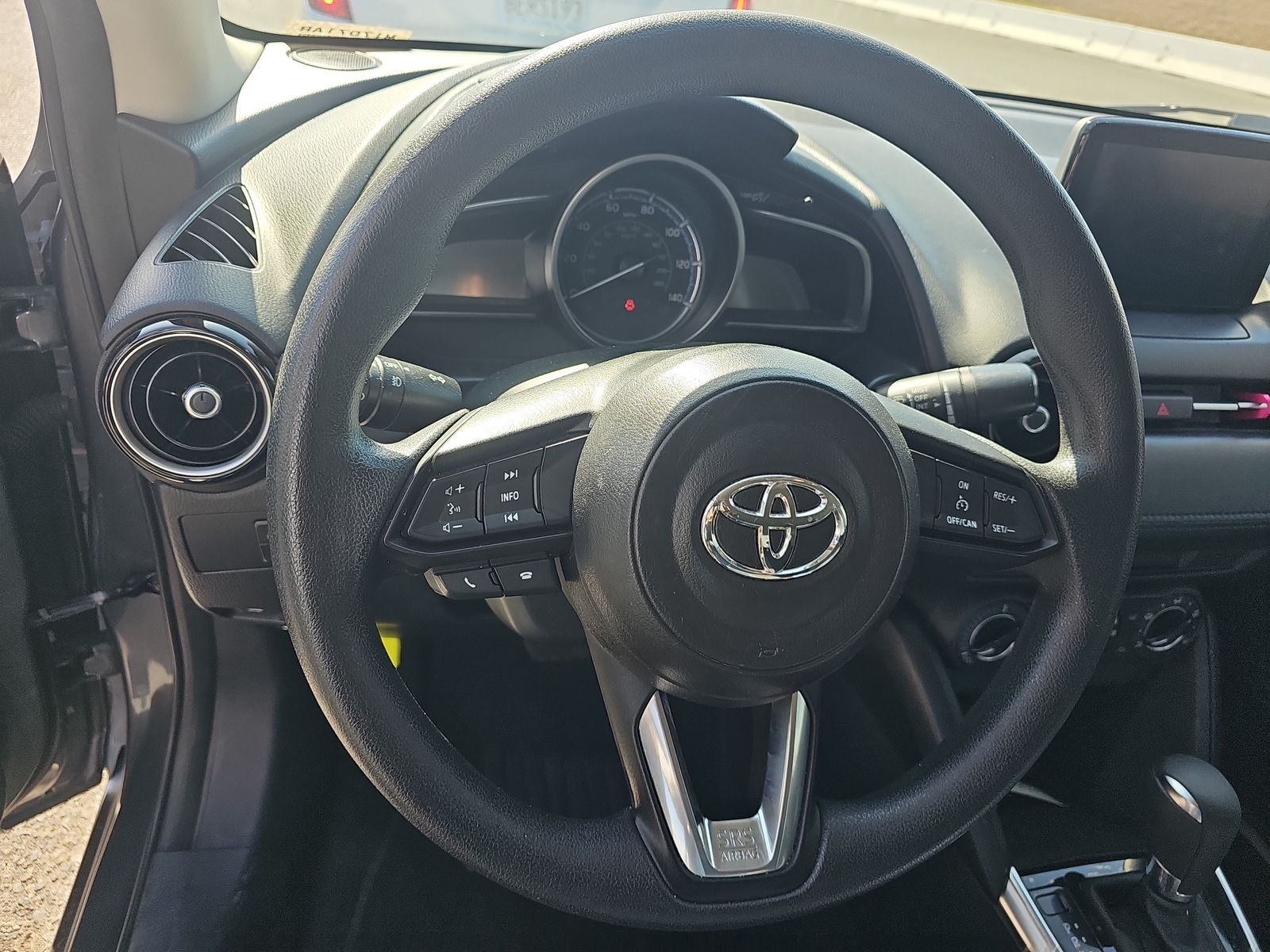 2020 Toyota Yaris LE FWD