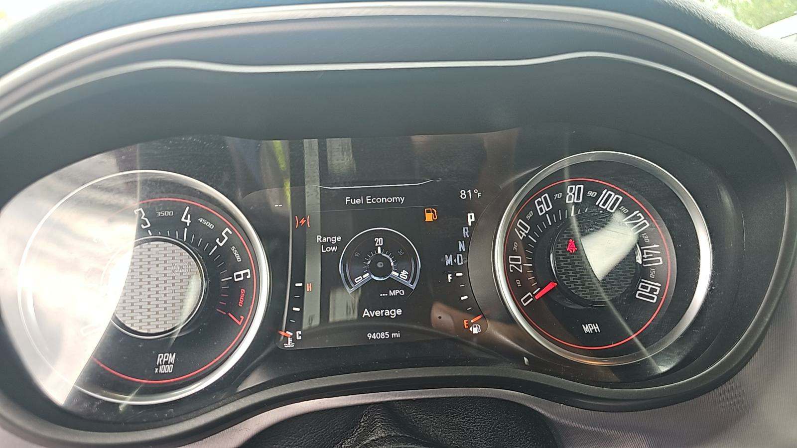 2019 Dodge Challenger SXT RWD