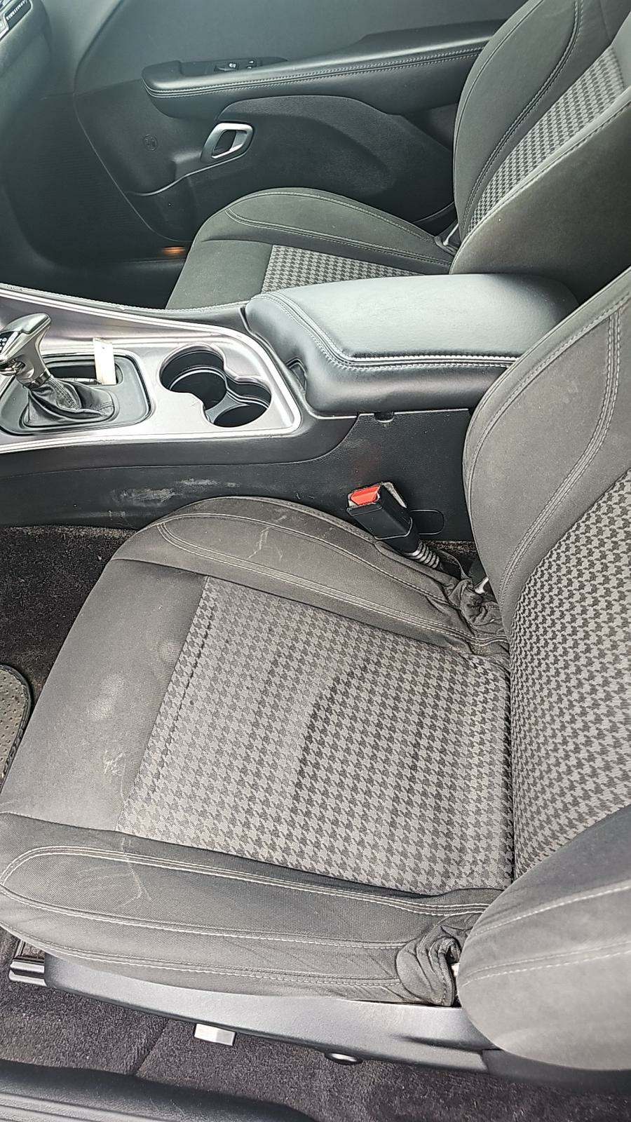 2019 Dodge Challenger SXT RWD