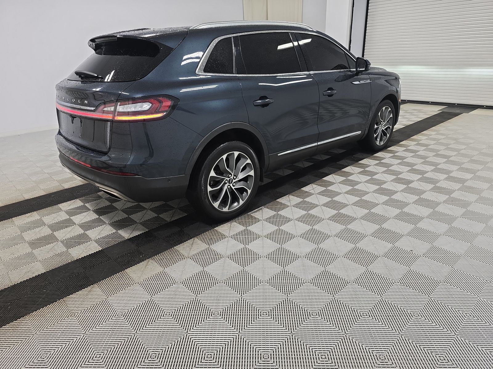 2022 Lincoln Nautilus Reserve AWD