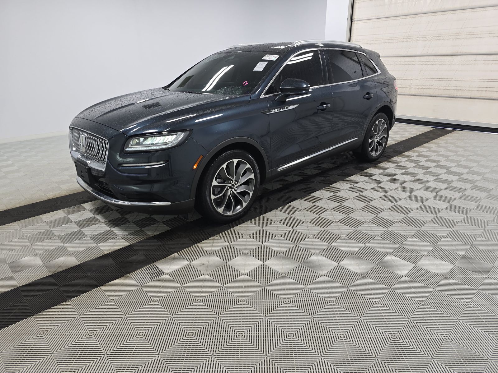 2022 Lincoln Nautilus Reserve AWD