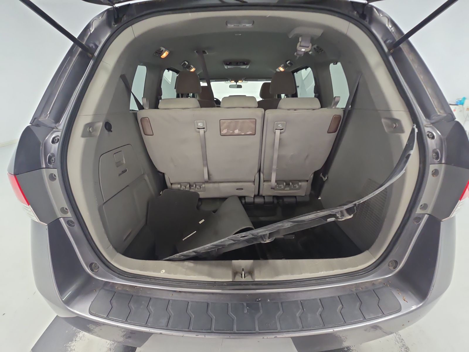 2016 Honda Odyssey SE FWD