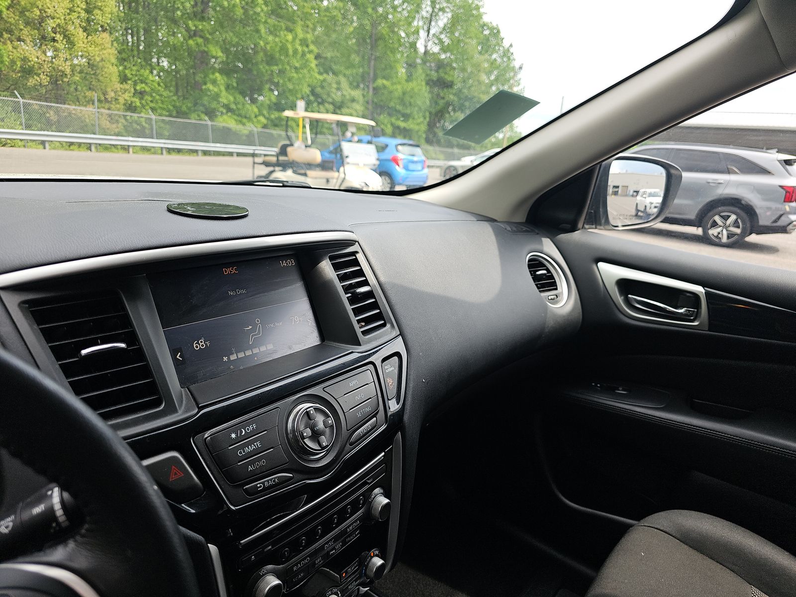 2019 Nissan Pathfinder SV FWD