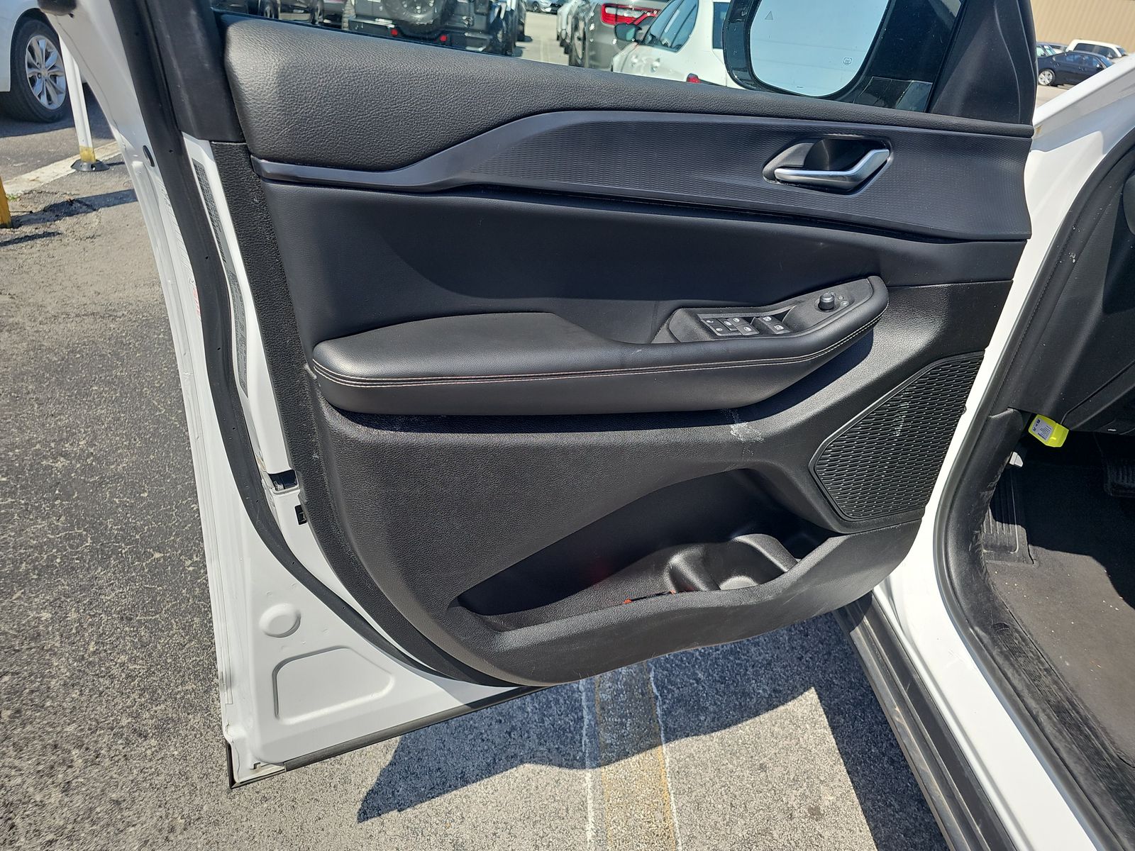 2023 Jeep Grand Cherokee Altitude AWD