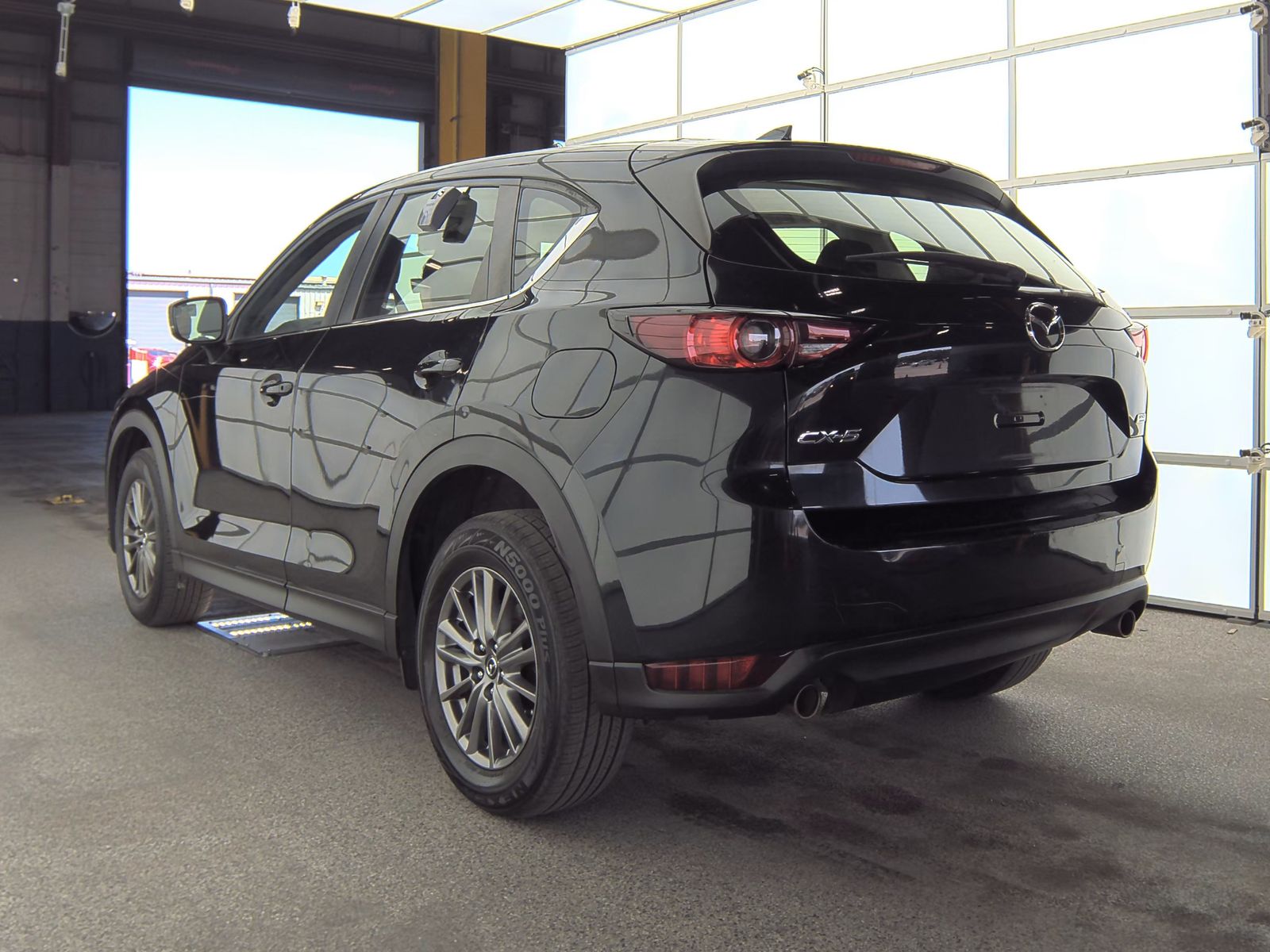 2018 MAZDA CX-5 Sport FWD