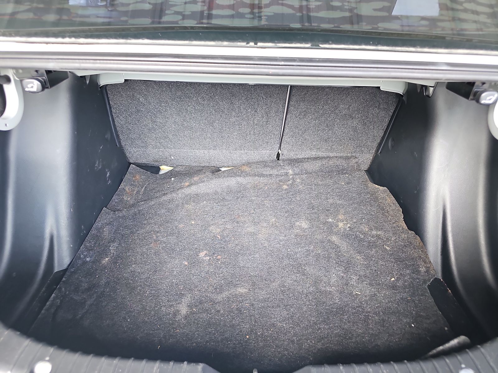 2020 Toyota Yaris L FWD