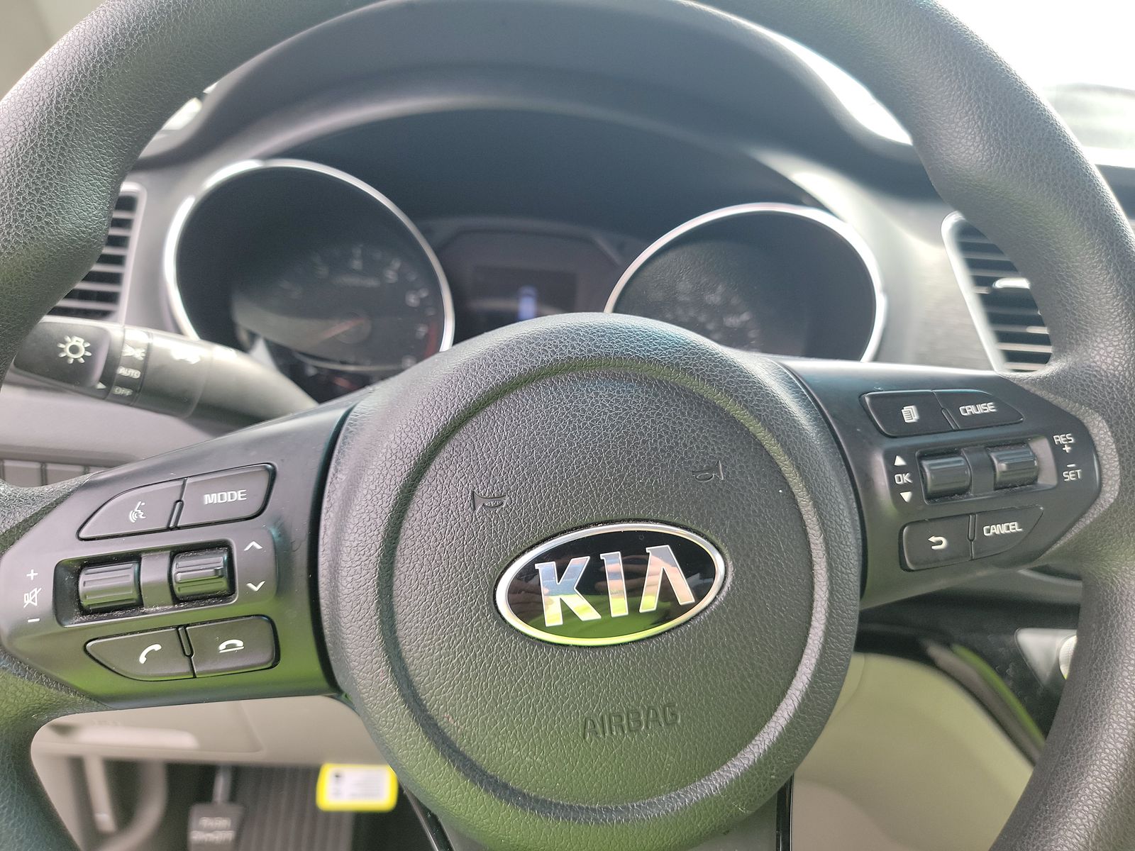2020 Kia Sedona LX FWD