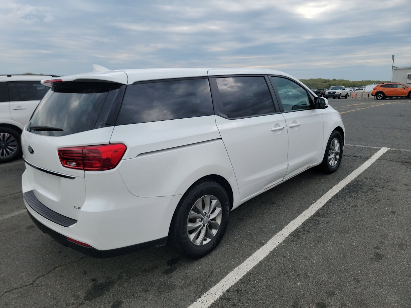 2020 Kia Sedona LX FWD
