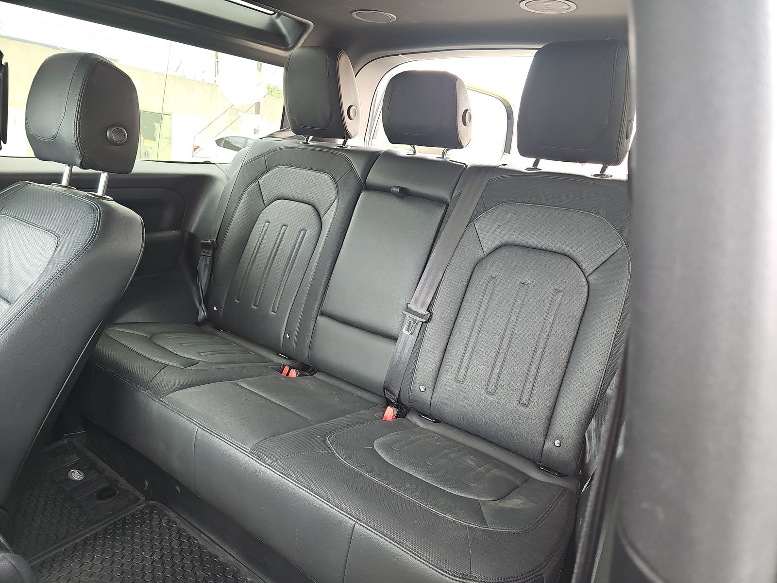 2022 Land Rover Defender 90 X-Dynamic SE AWD