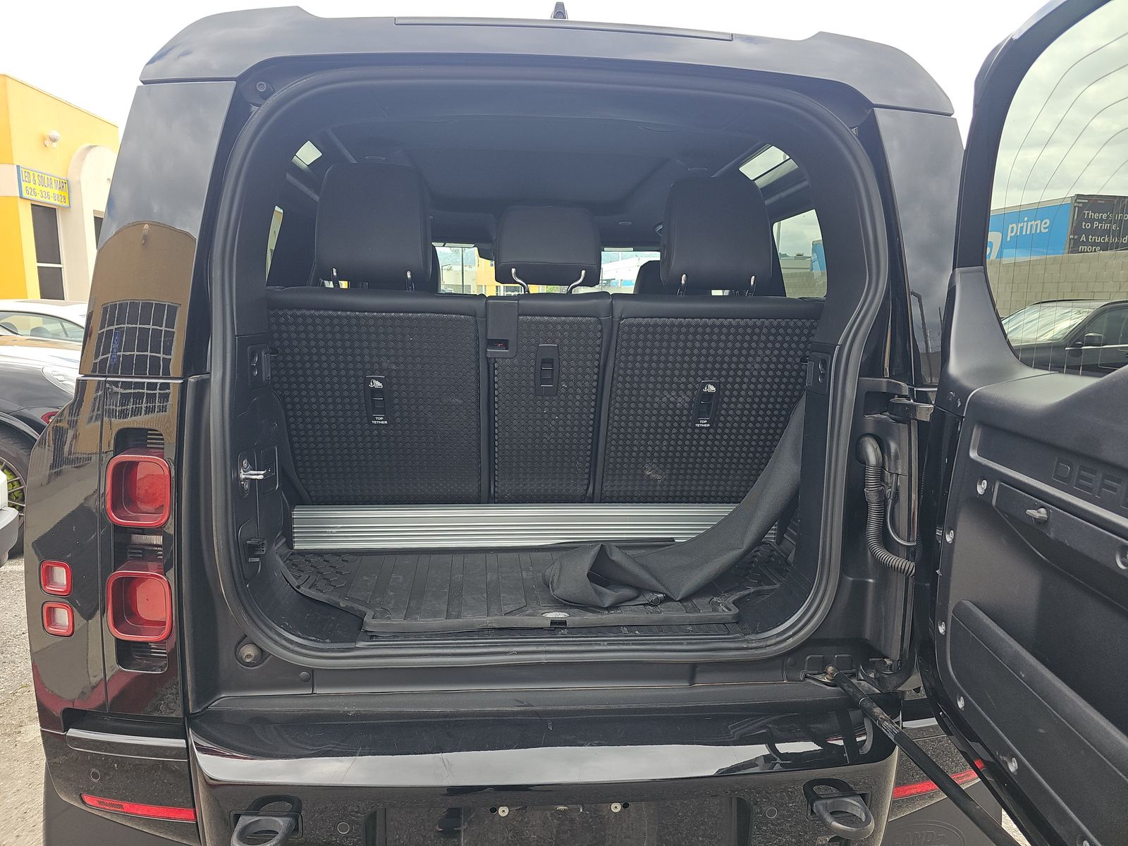 2022 Land Rover Defender 90 X-Dynamic SE AWD