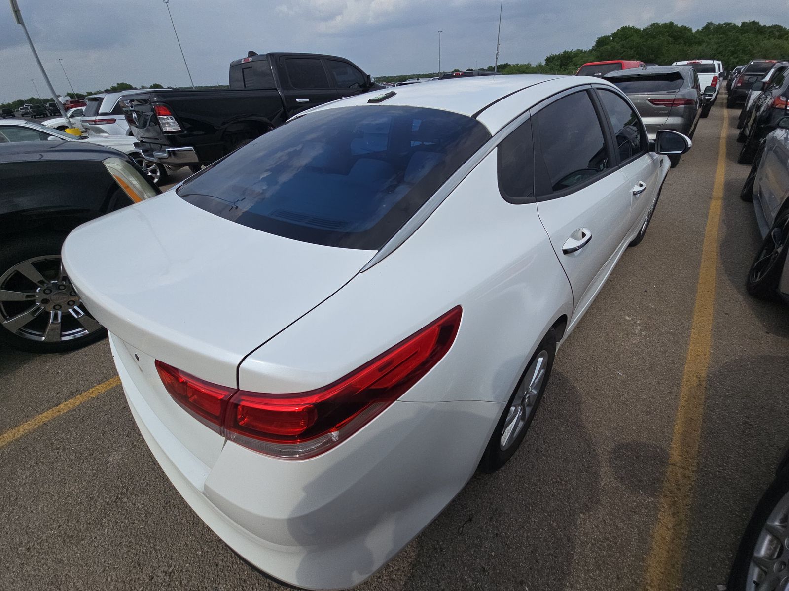 2016 Kia Optima LX FWD