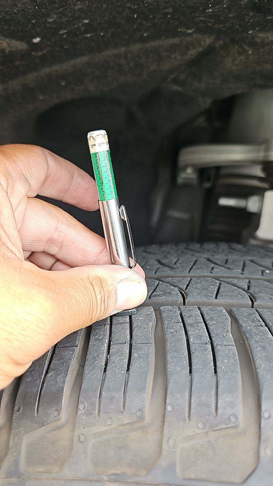 2022 Land Rover Defender 90 X-Dynamic SE AWD