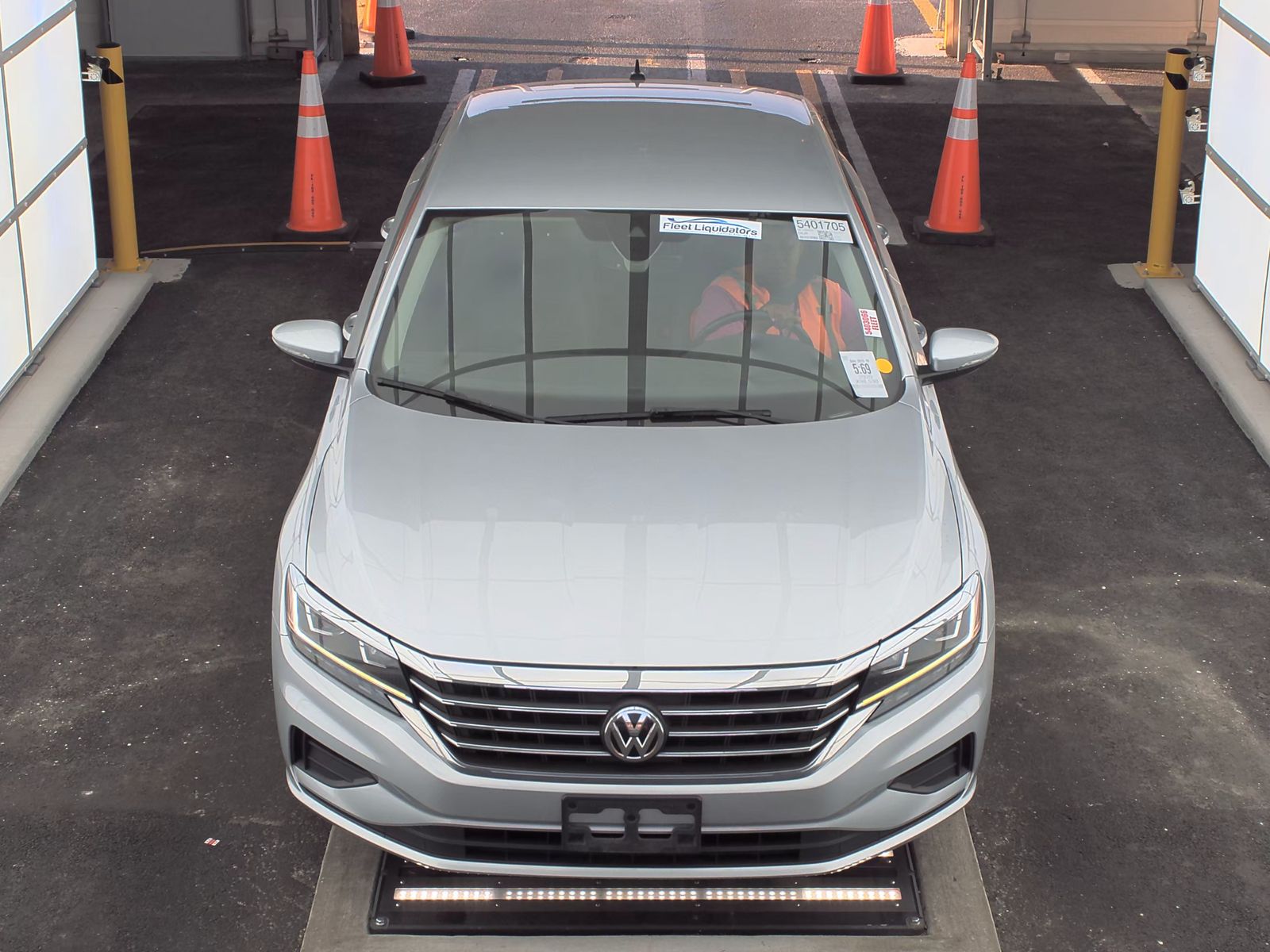 2020 Volkswagen Passat 2.0T SE FWD