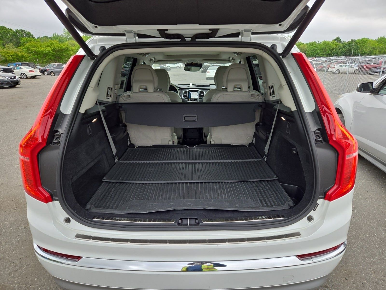 2022 Volvo XC90 Recharge T8 Inscription AWD