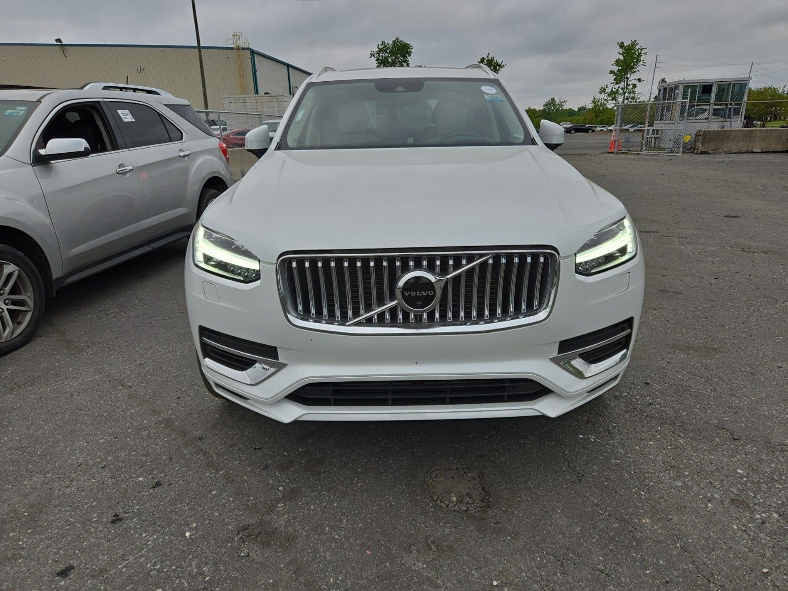 2022 Volvo XC90 Recharge T8 Inscription AWD