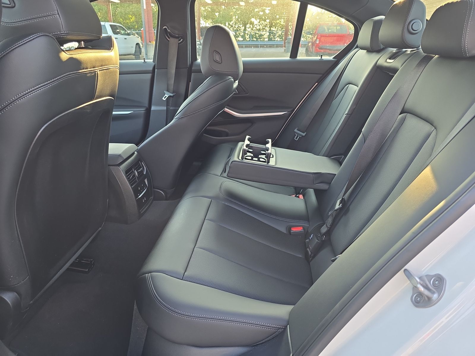 2024 BMW 3 Series 330i xDrive AWD