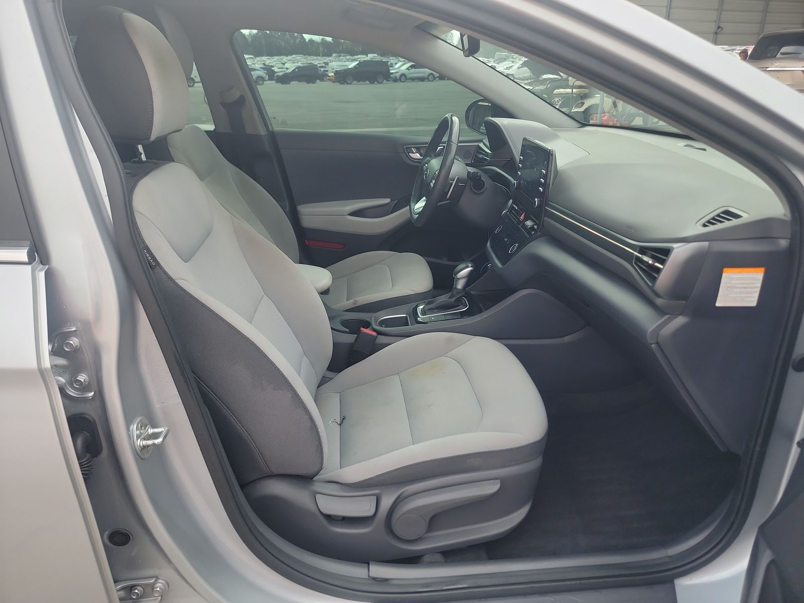 2022 Hyundai Ioniq Hybrid SEL FWD