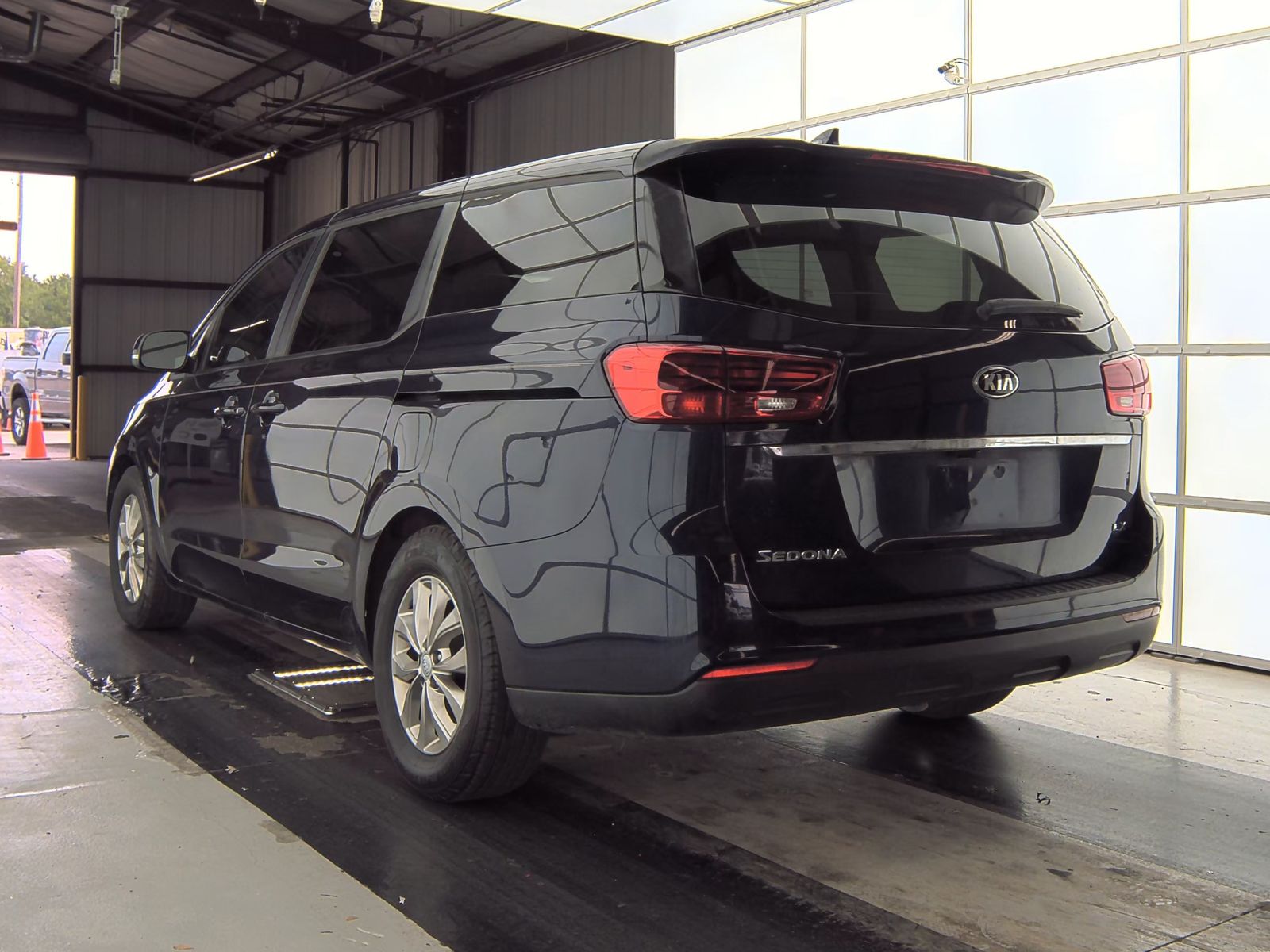 2019 Kia Sedona LX FWD