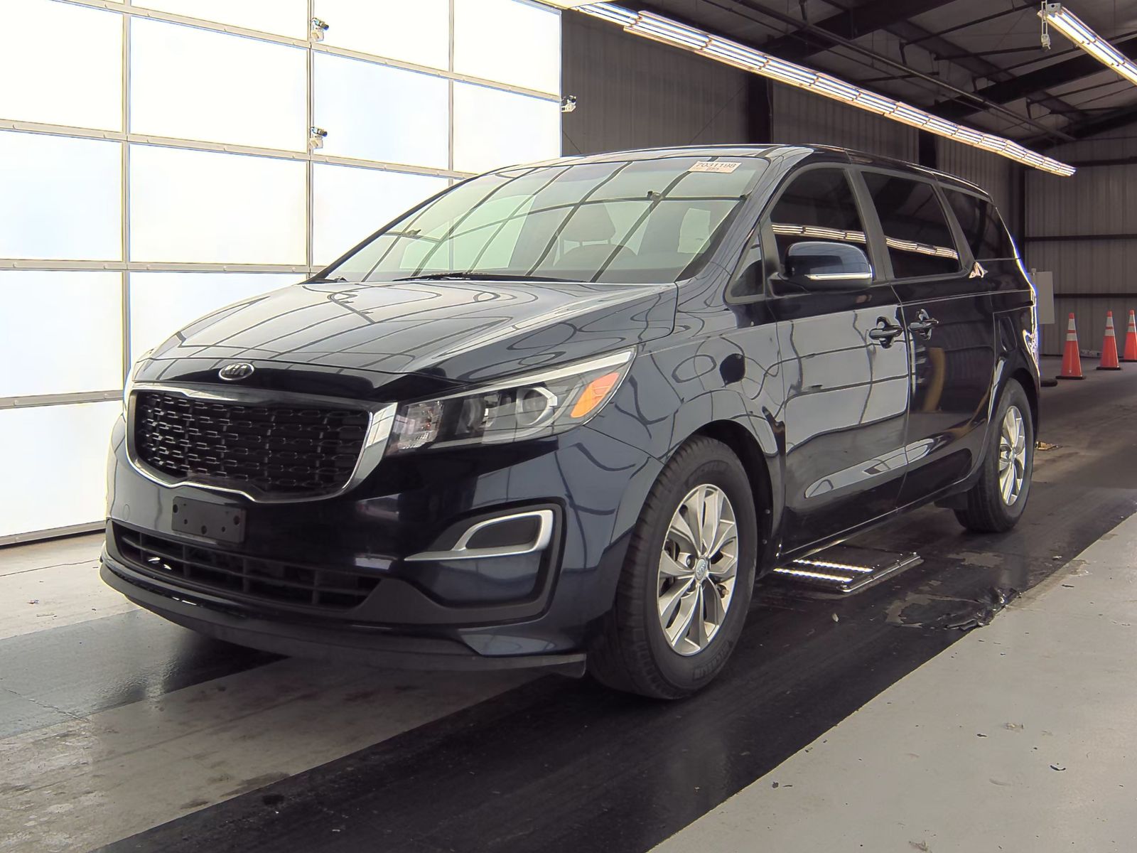 2019 Kia Sedona LX FWD
