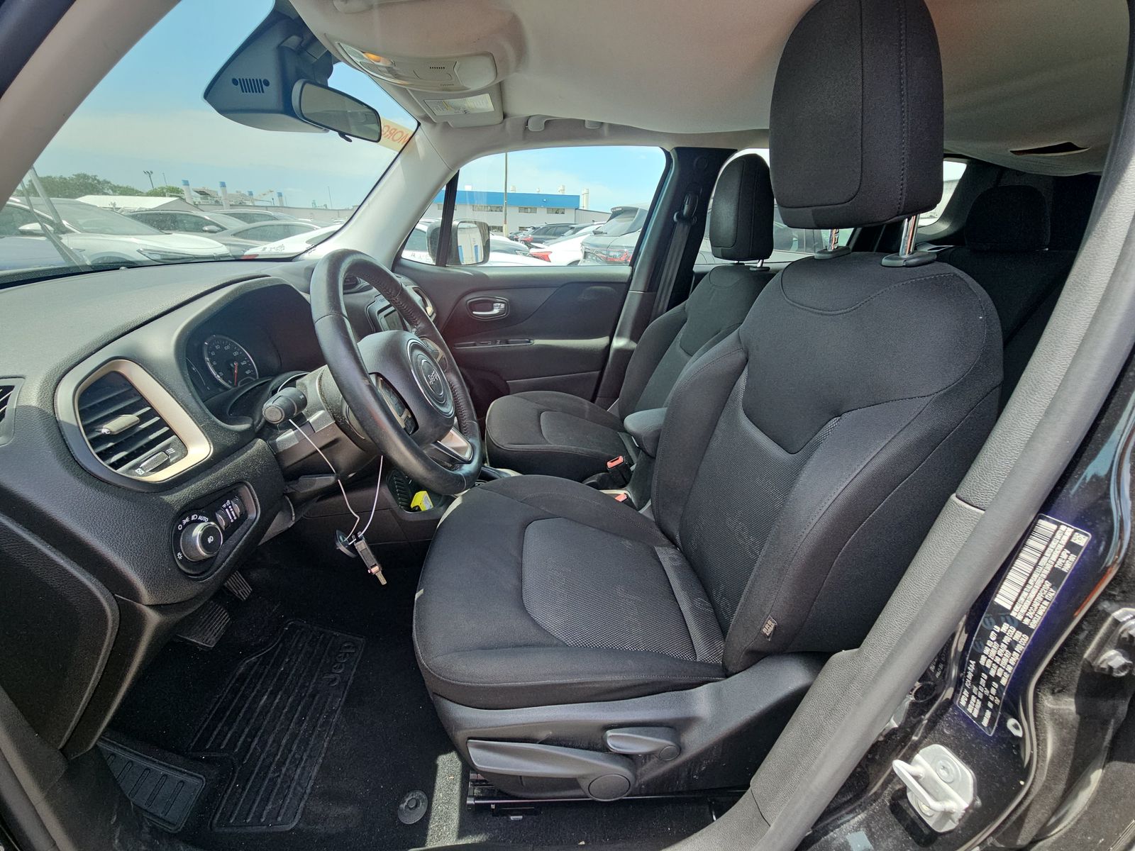 2015 Jeep Renegade Latitude FWD