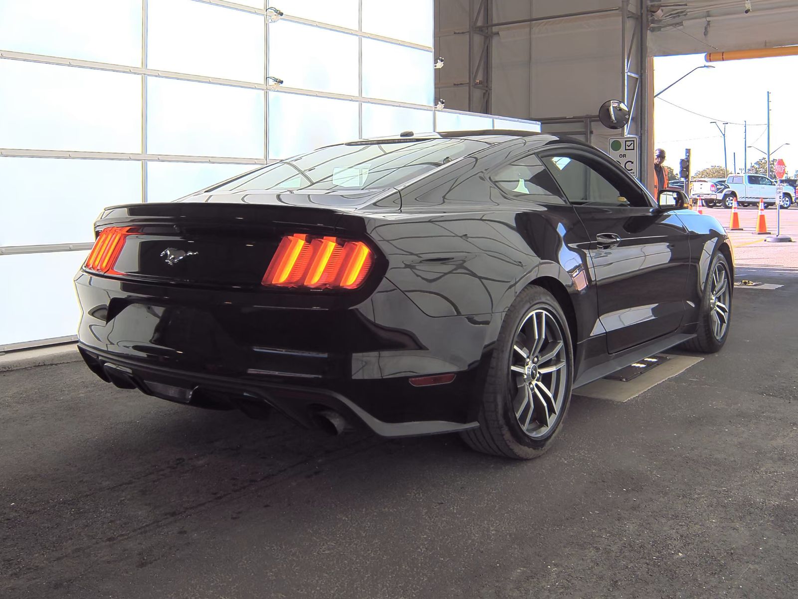 2015 Ford Mustang EcoBoost Premium RWD