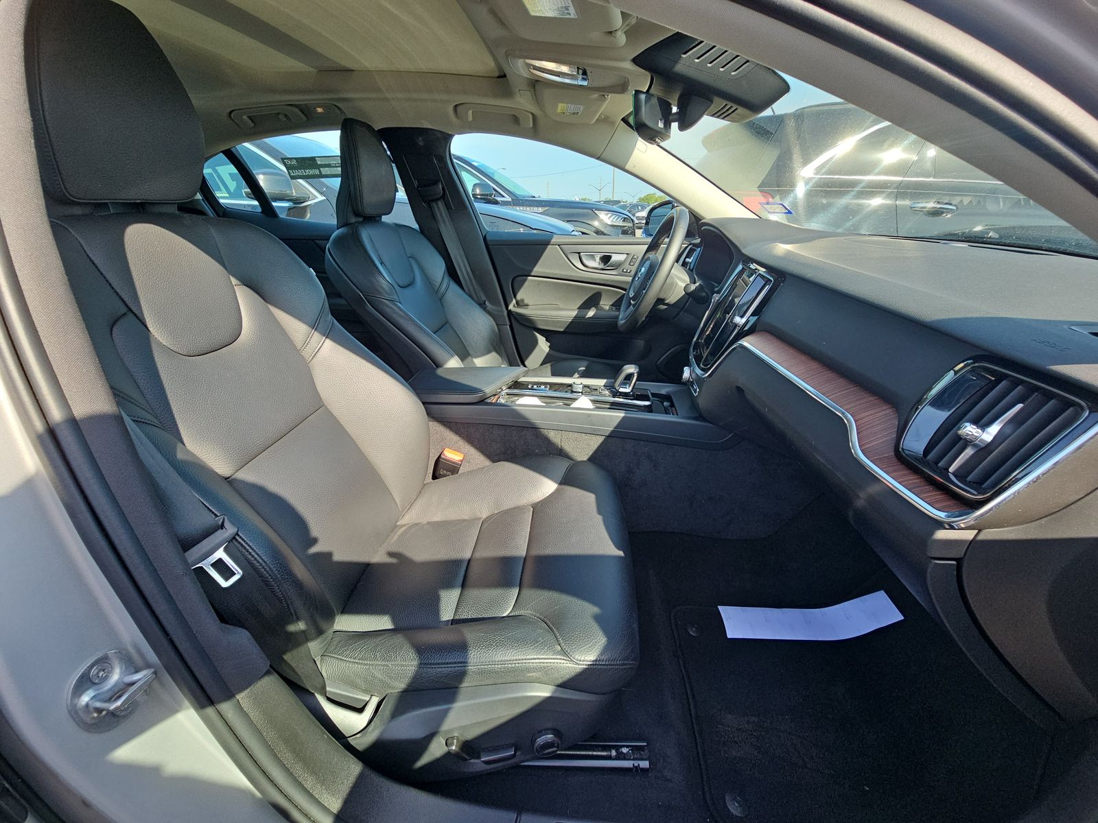 2024 Volvo S60 B5 Plus FWD