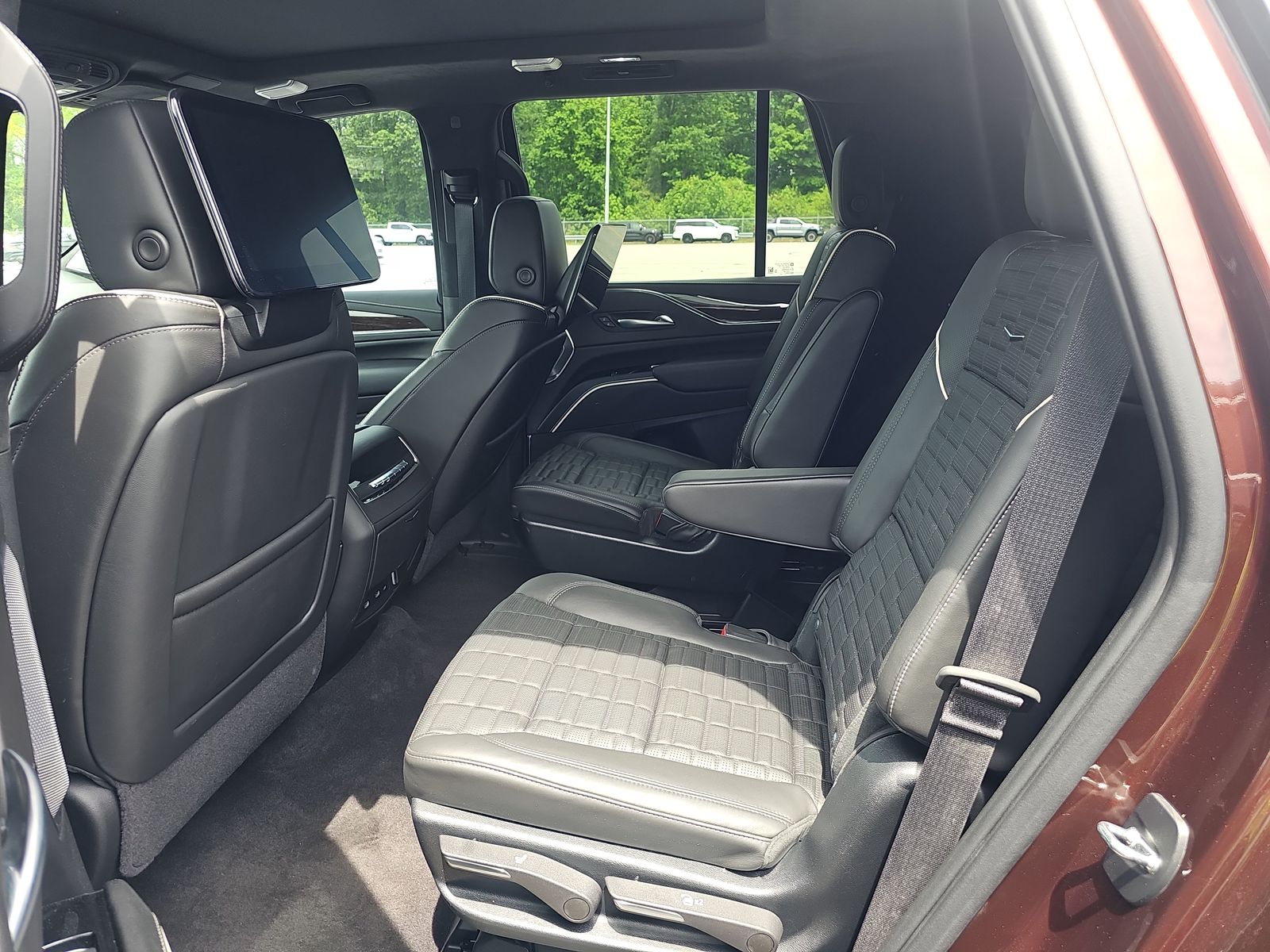 2023 Cadillac Escalade Premium Luxury Platinum AWD