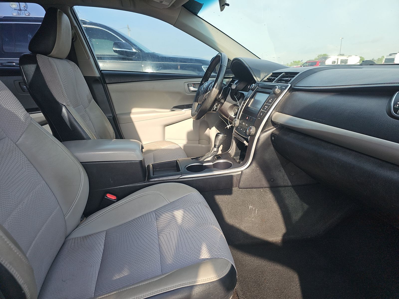 2017 Toyota Camry SE FWD