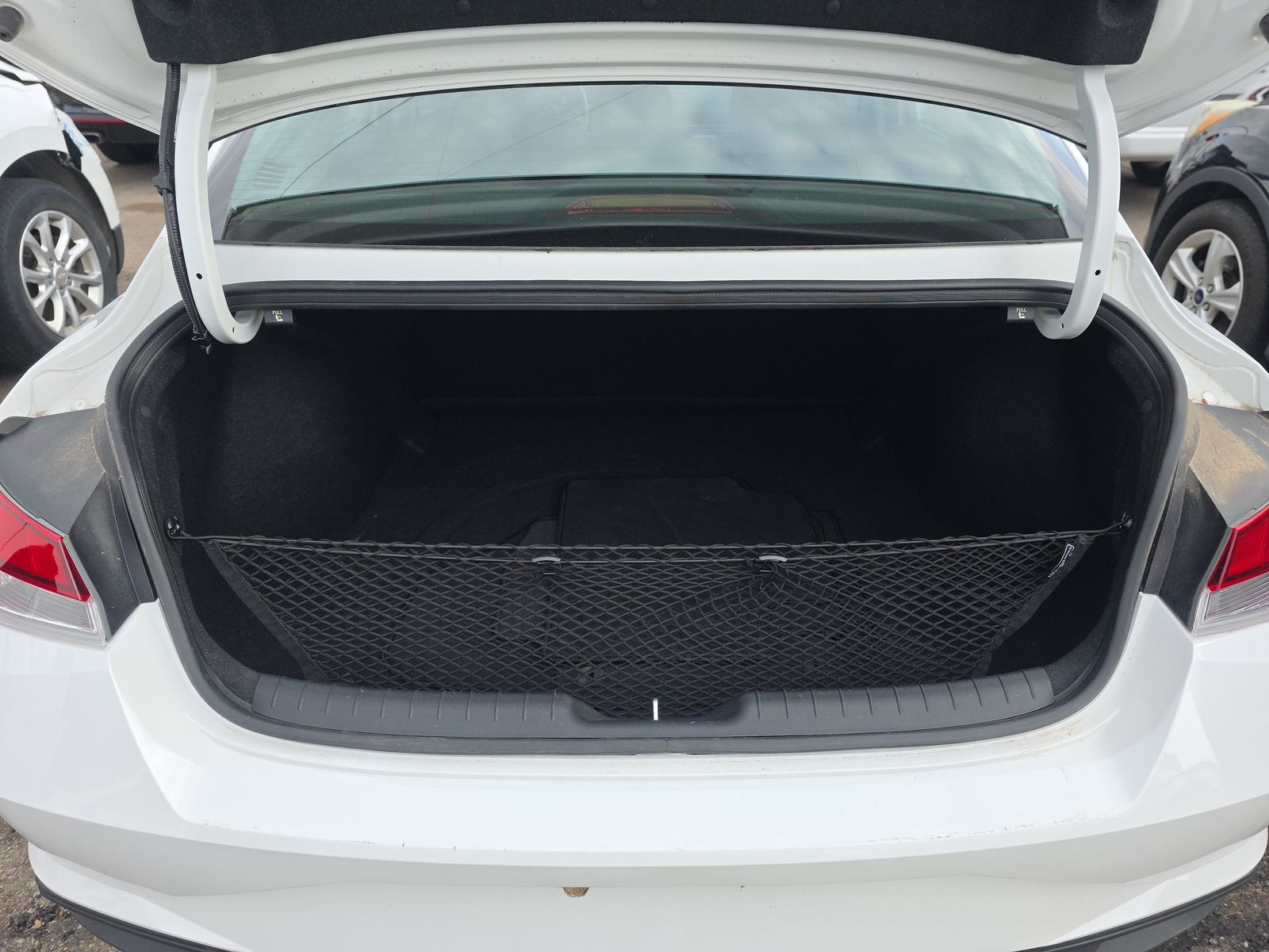 2023 Hyundai Elantra SEL FWD