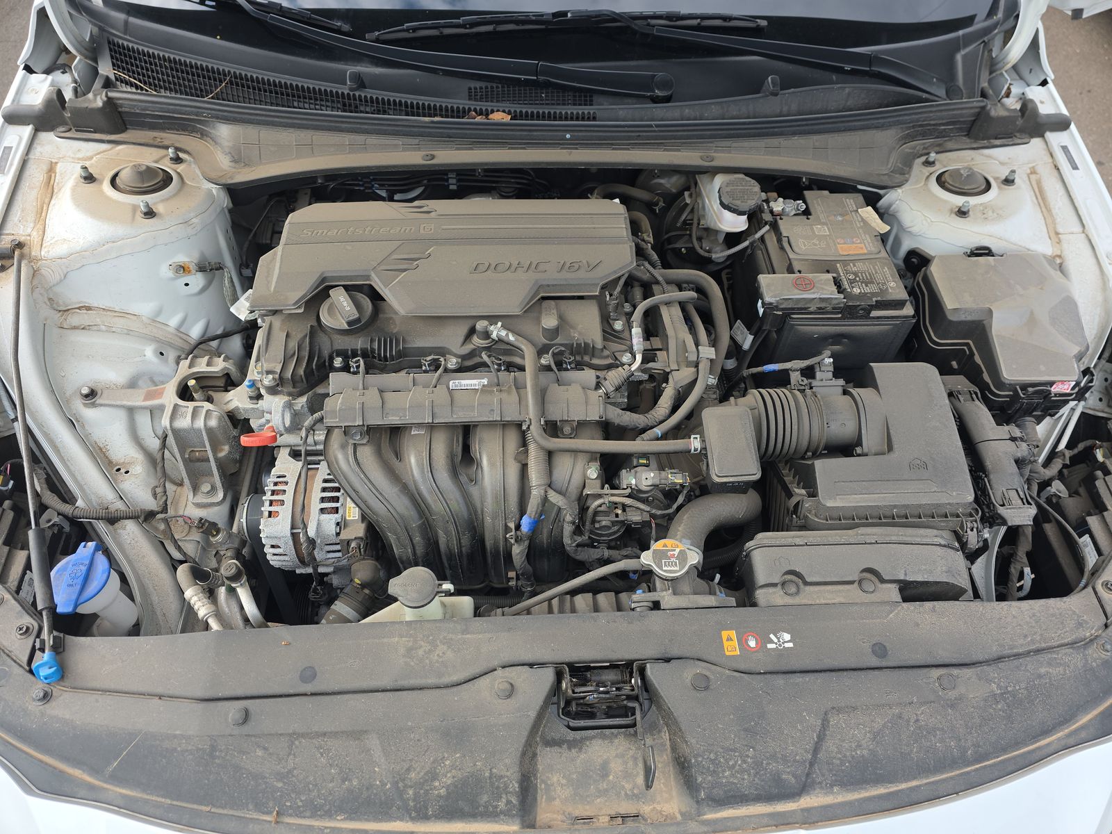 2023 Hyundai Elantra SEL FWD