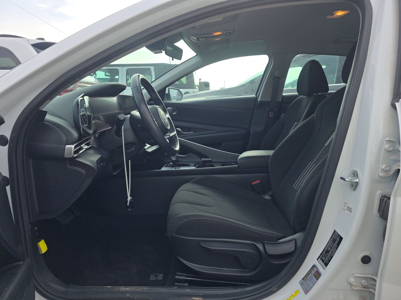 2023 Hyundai Elantra SEL FWD