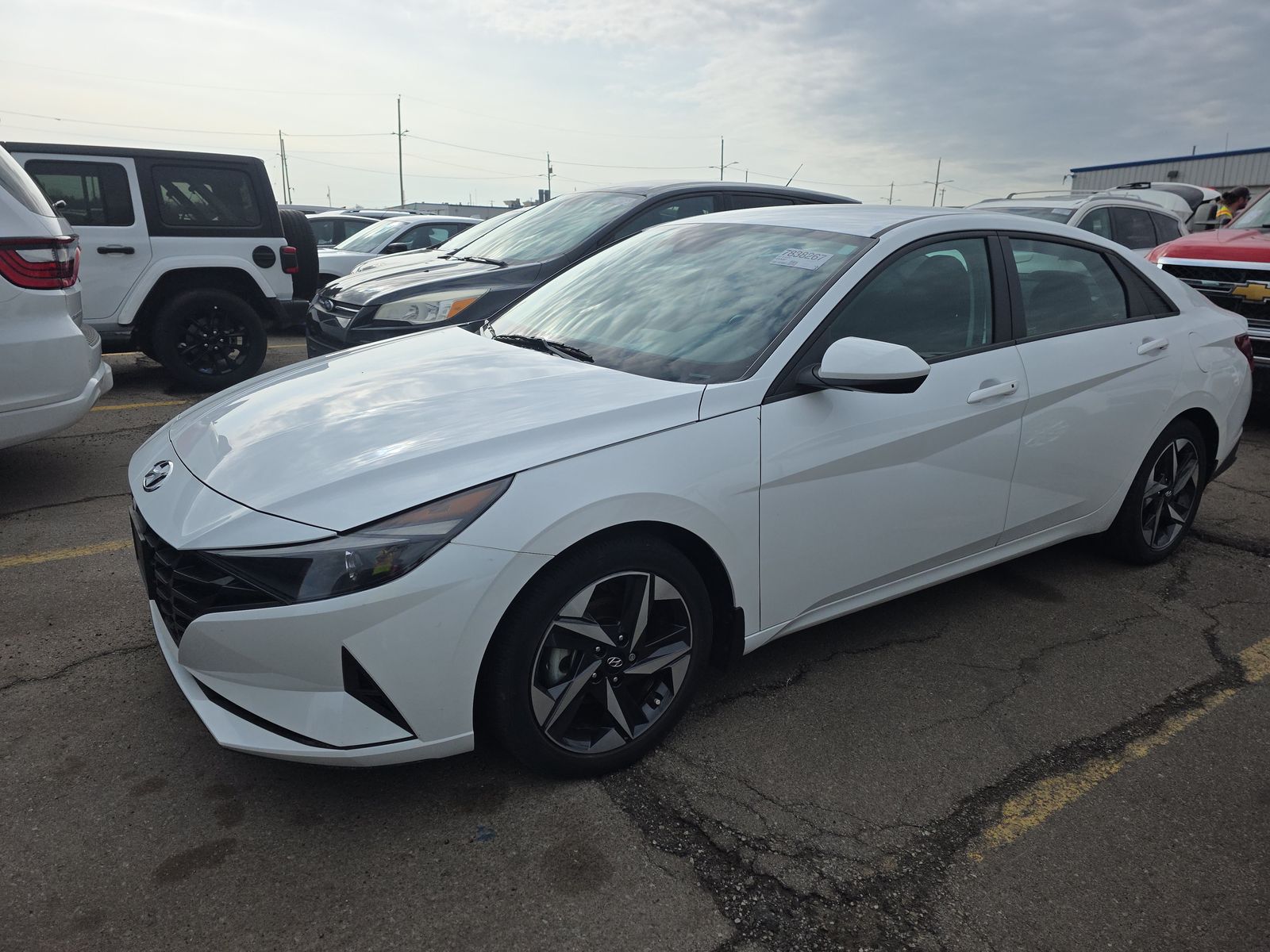2023 Hyundai Elantra SEL FWD