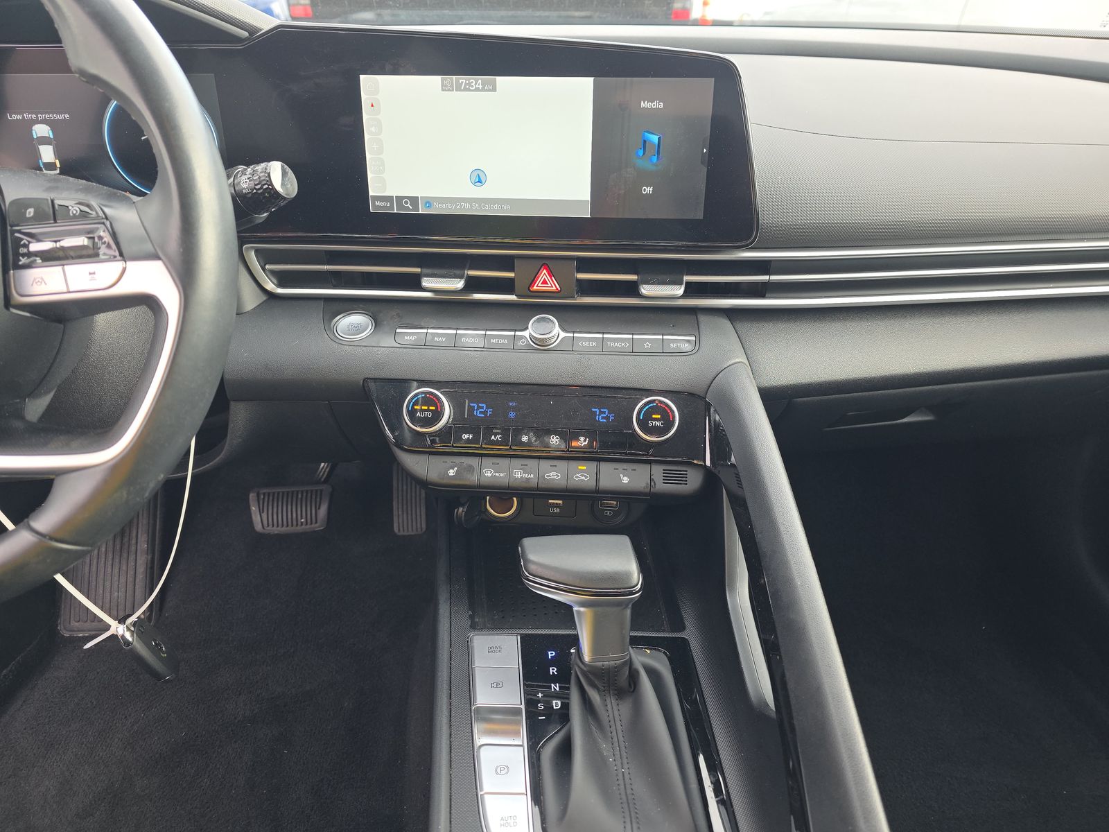 2023 Hyundai Elantra SEL FWD