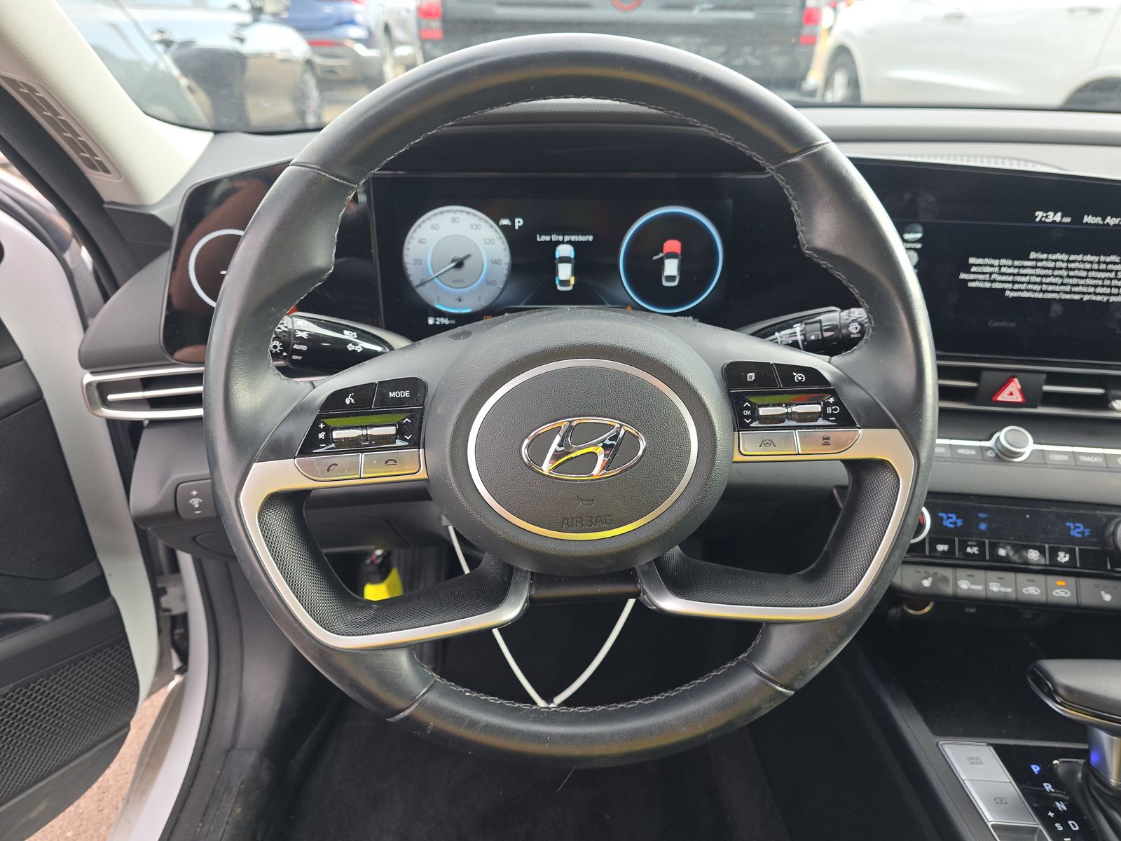 2023 Hyundai Elantra SEL FWD