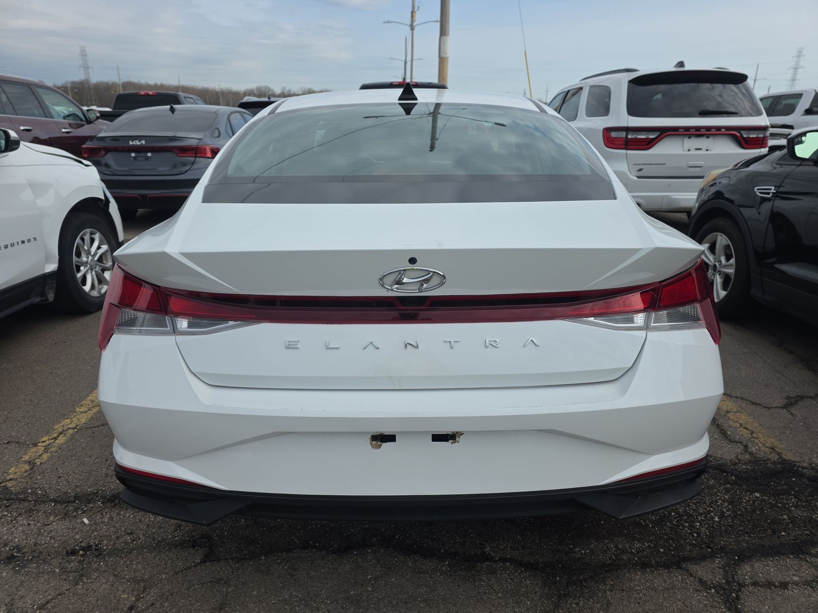2023 Hyundai Elantra SEL FWD