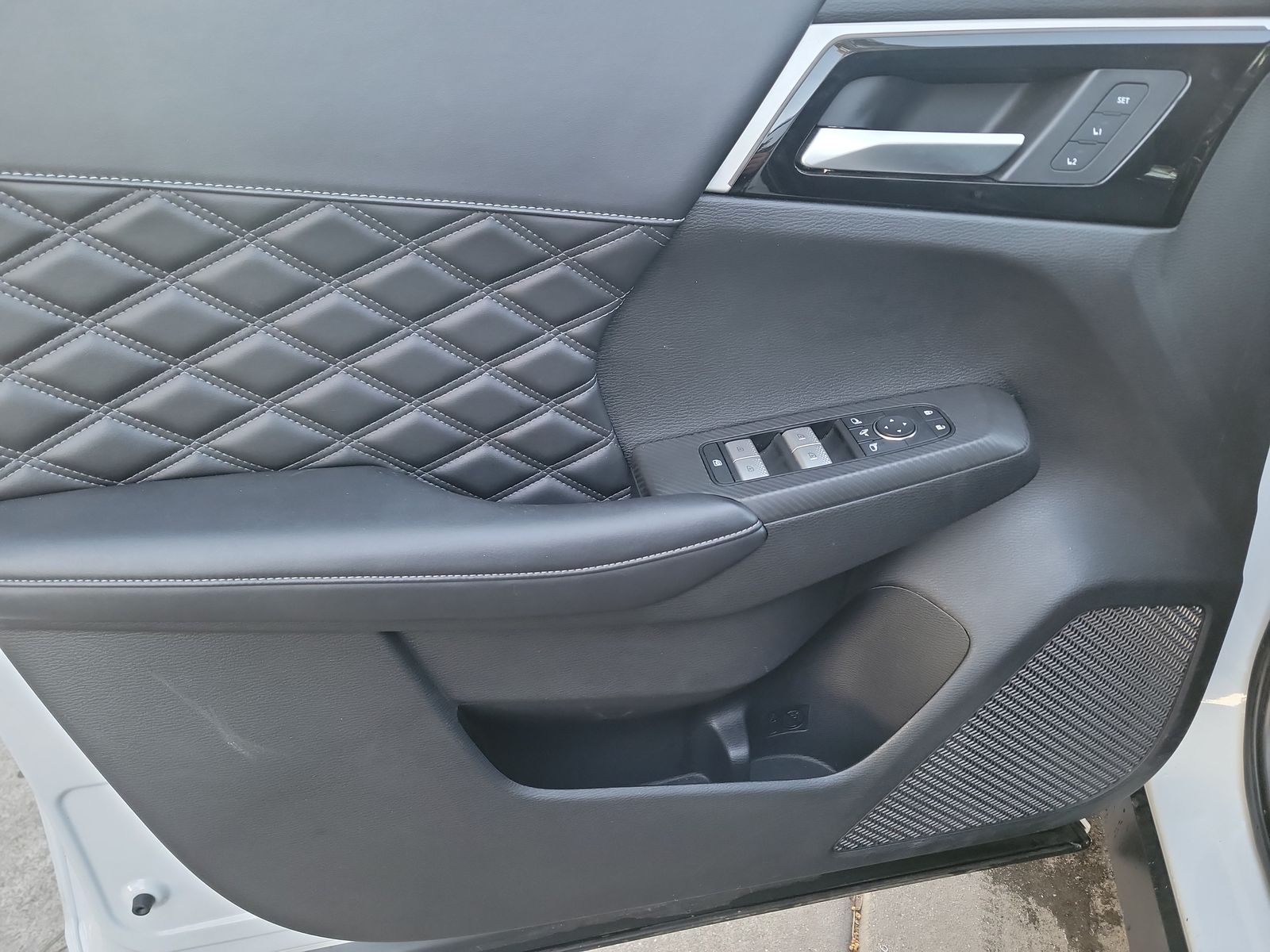 2023 Mitsubishi Outlander PHEV SEL AWD