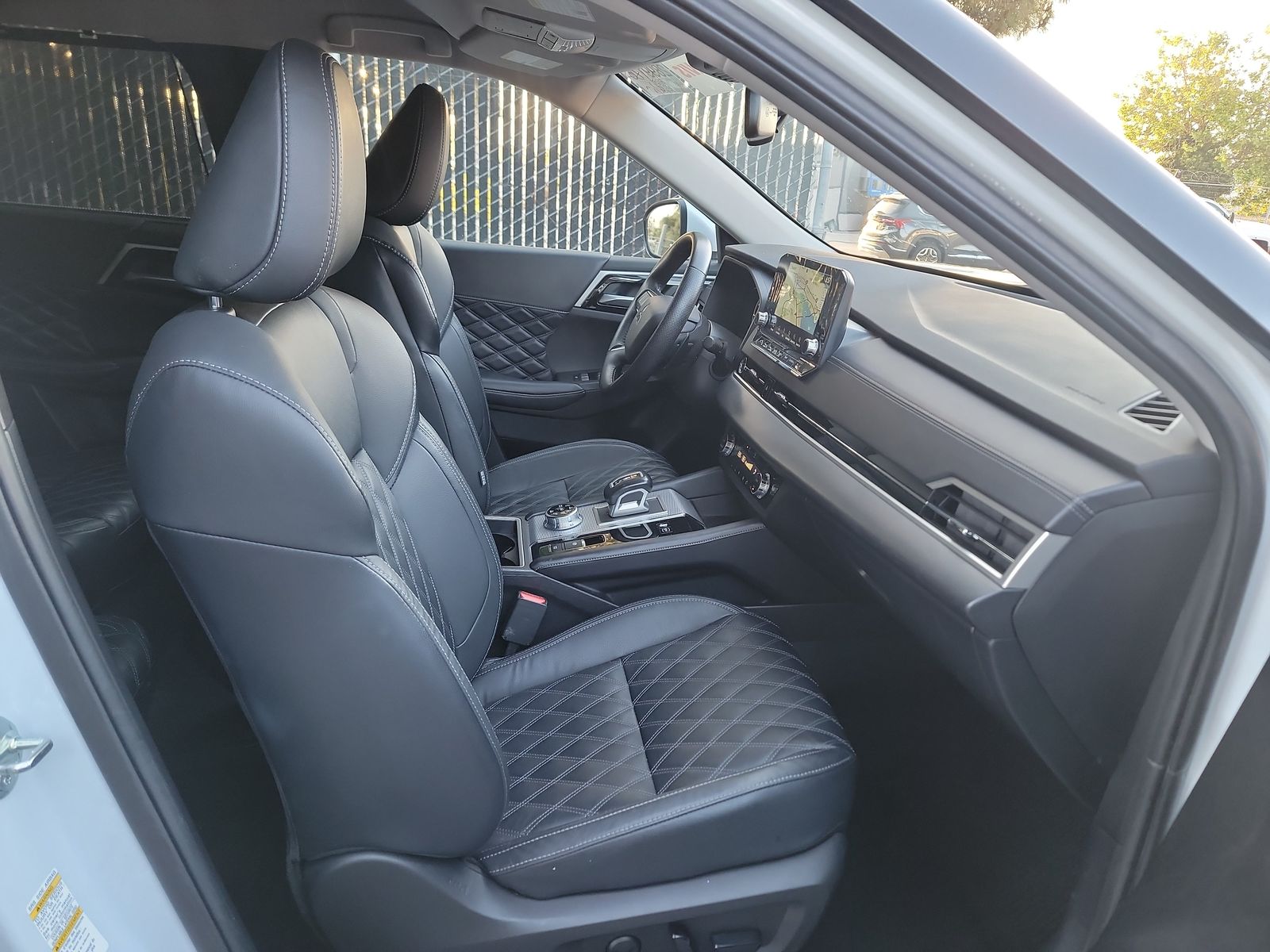 2023 Mitsubishi Outlander PHEV SEL AWD