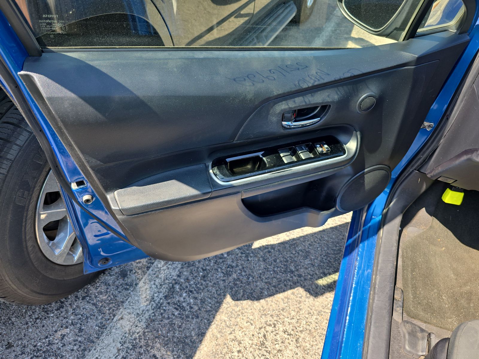 2015 Toyota Prius c Three FWD