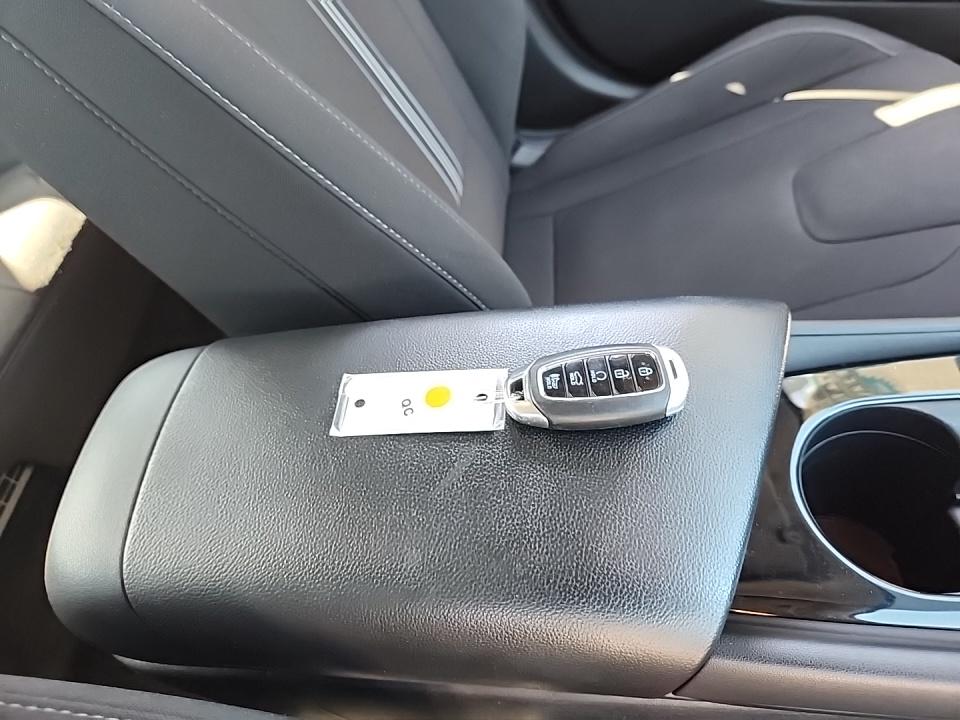2023 Hyundai Elantra Hybrid Blue FWD