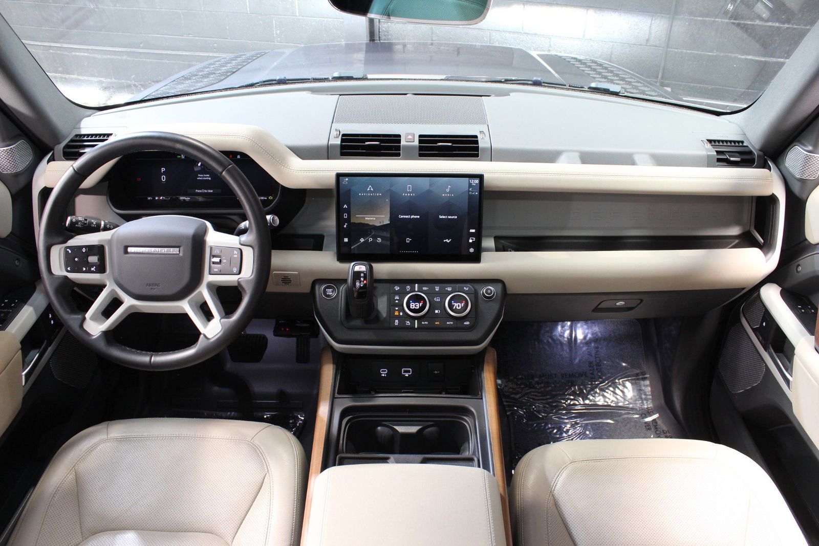 2023 Land Rover Defender 130 SE AWD