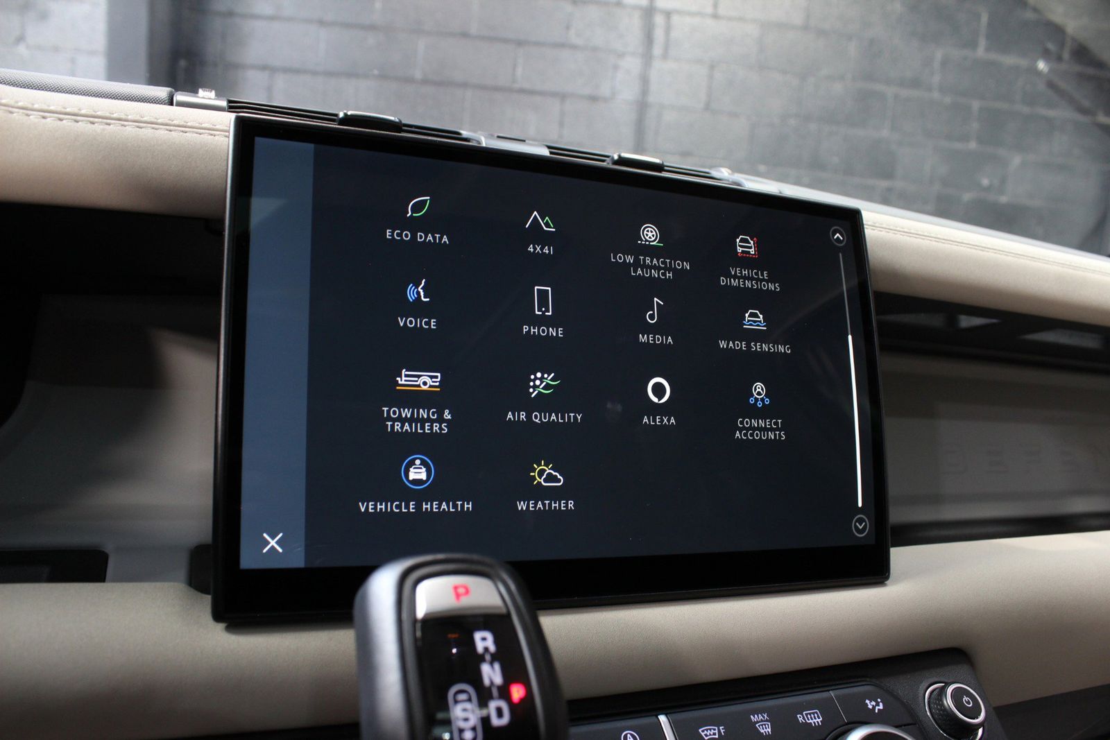 2023 Land Rover Defender 130 SE AWD