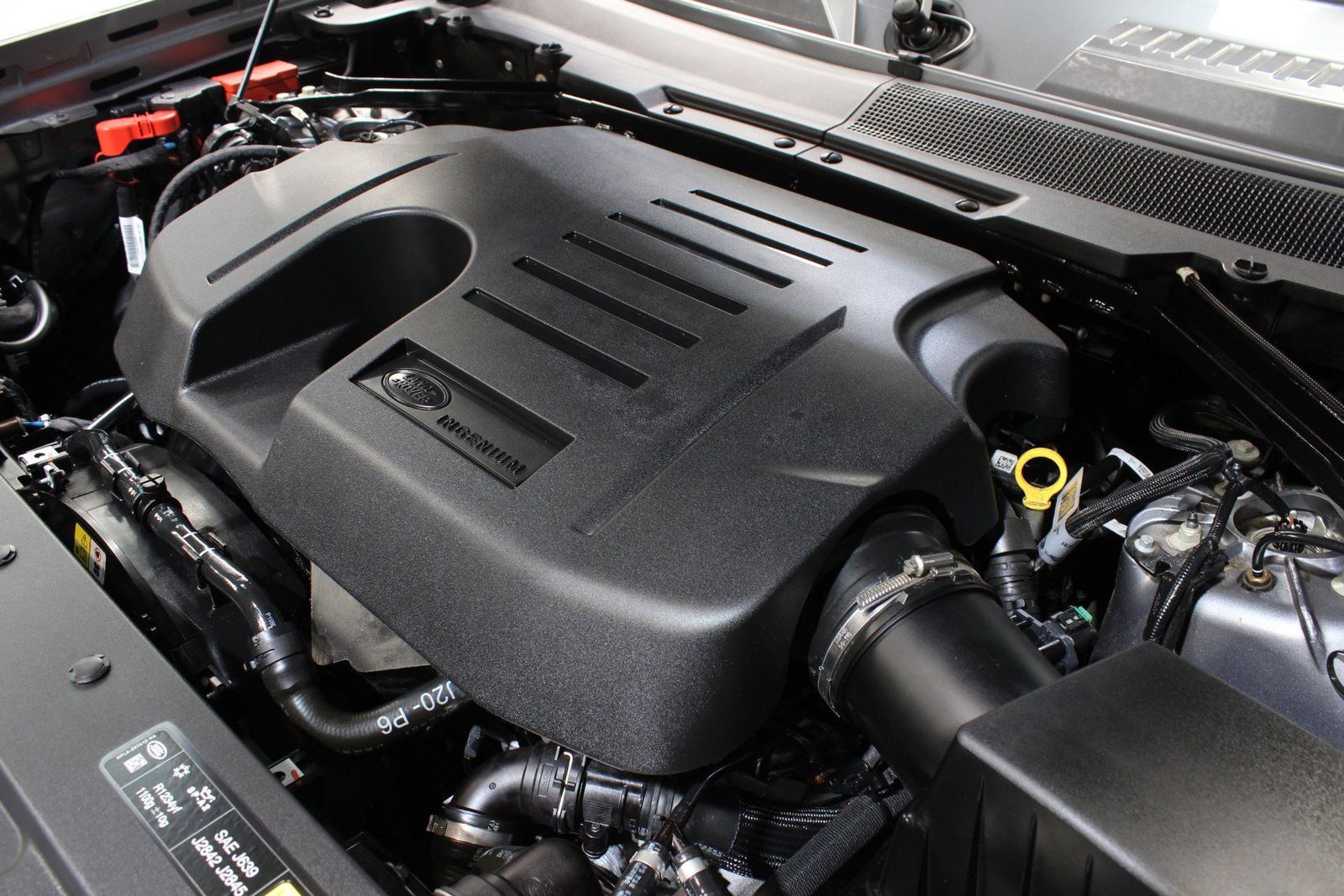 2023 Land Rover Defender 130 SE AWD