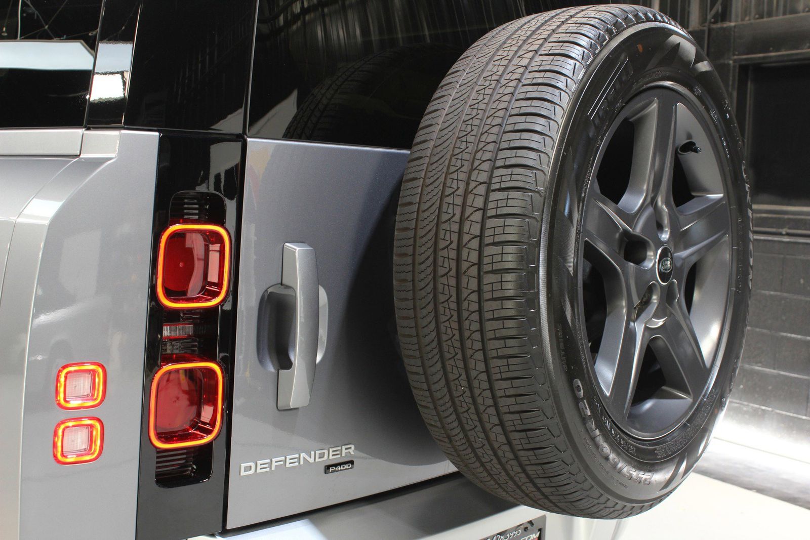 2023 Land Rover Defender 130 SE AWD