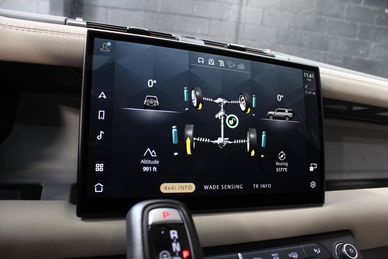 2023 Land Rover Defender 130 SE AWD