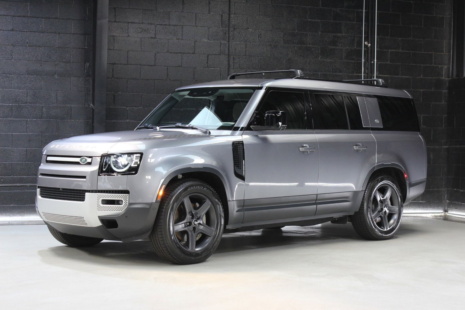 2023 Land Rover Defender 130 SE AWD