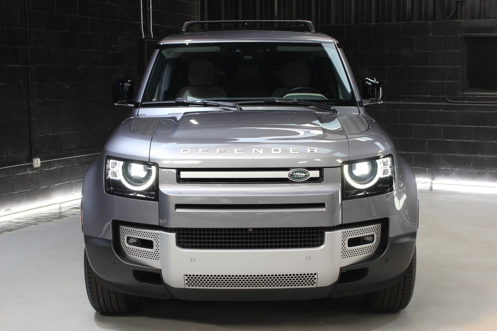 2023 Land Rover Defender 130 SE AWD