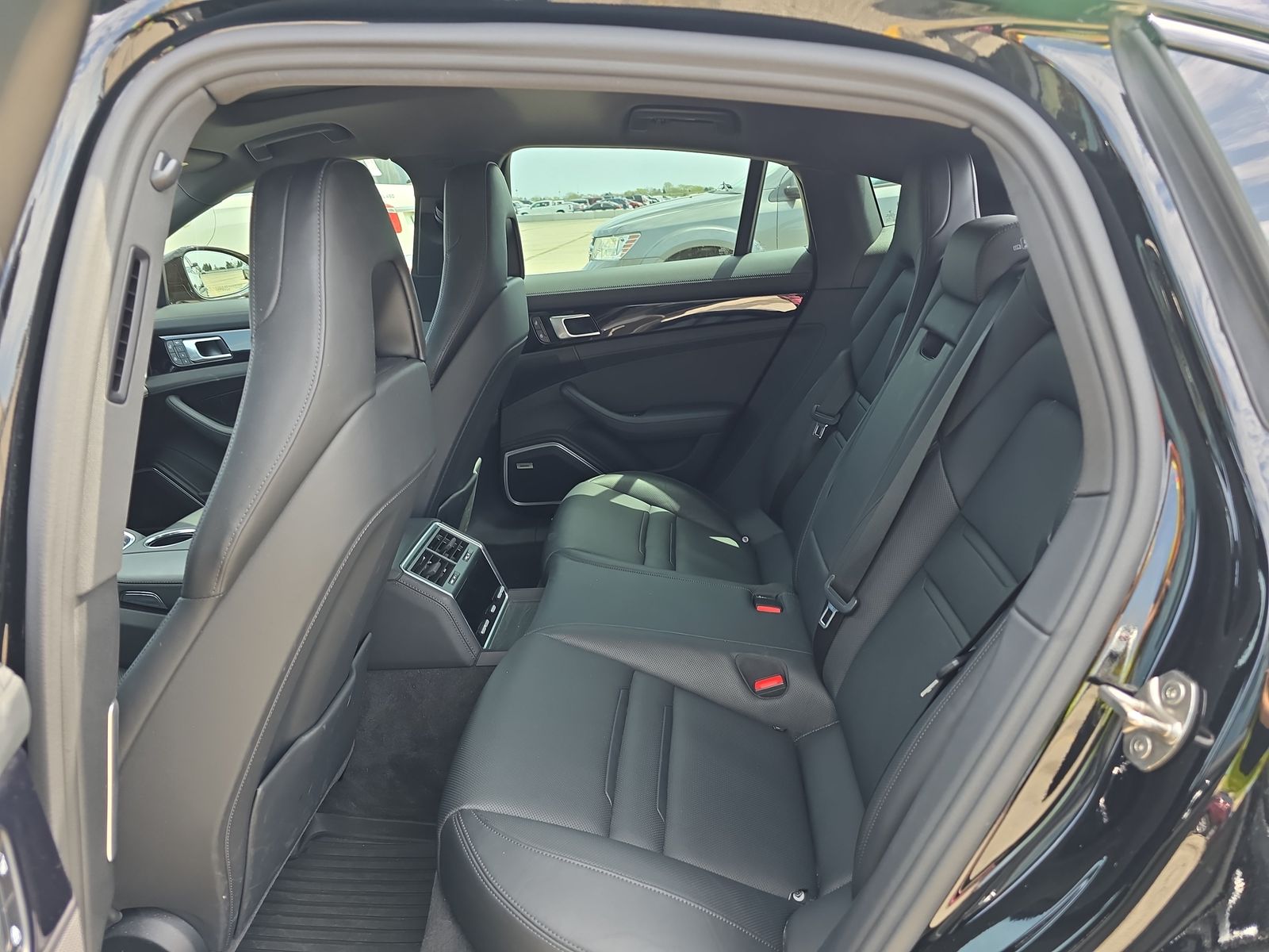 2023 Porsche Panamera 4S AWD