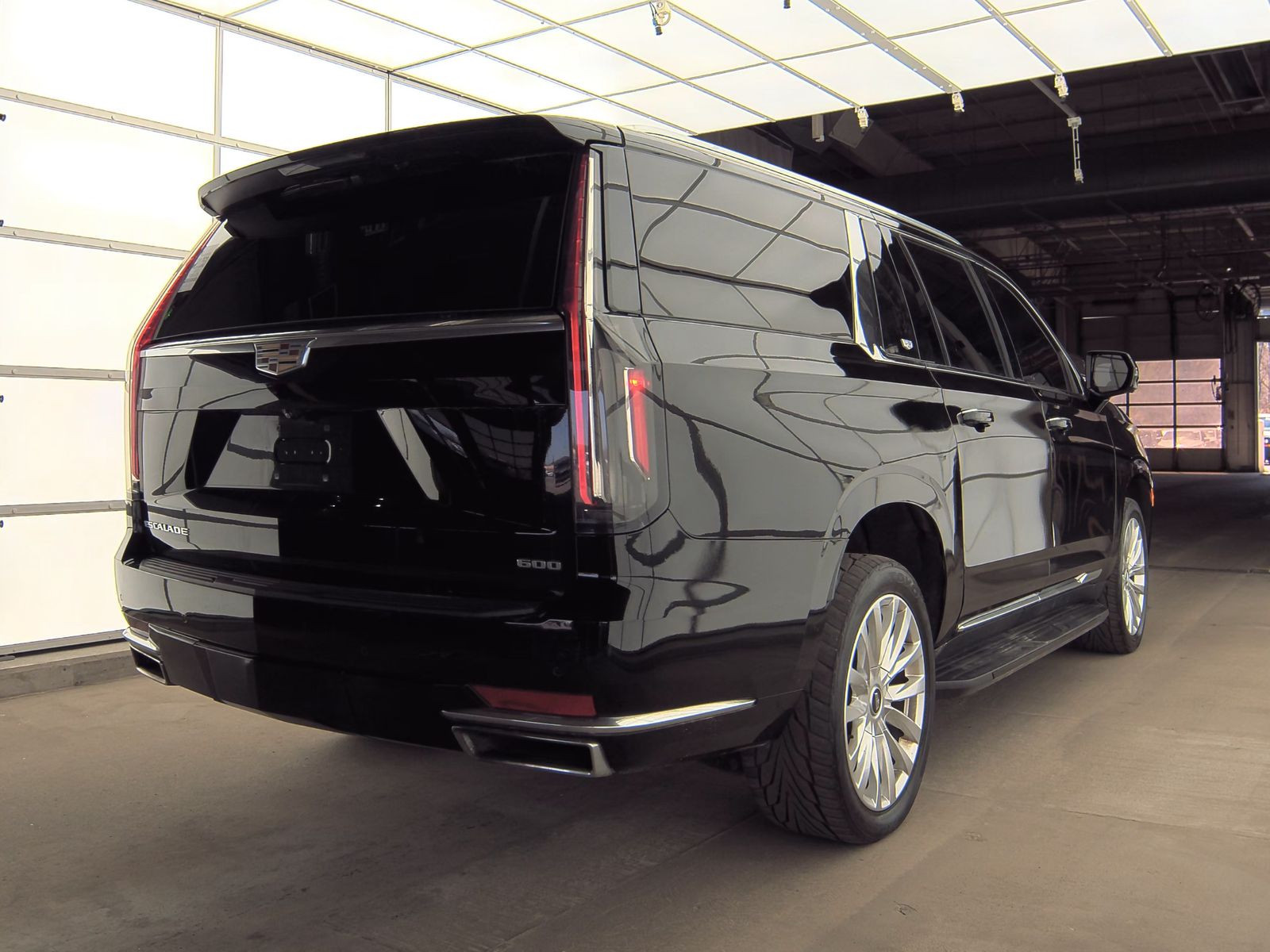 2021 Cadillac Escalade ESV Luxury AWD