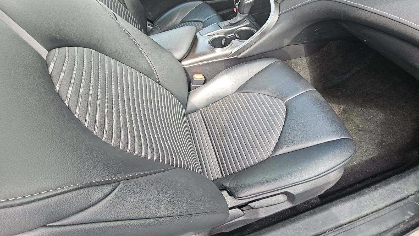 2021 Toyota Camry SE FWD